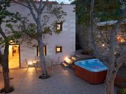 VILLA ALADANOSPrivate courtyard with heated Jacuzzi, barbeque, table, chairs, sunbeds