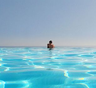 infinity pool