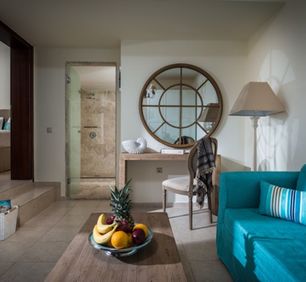 Grand Suite Living Room