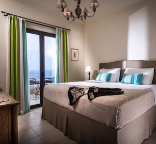Grand Suite Living Master Bedroom