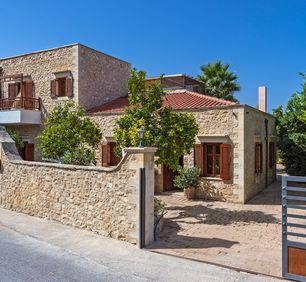 Amazing villas in Crete - Villa Asteri - Entrance