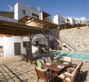 140 sq.m Terrace with private pool & BBQ